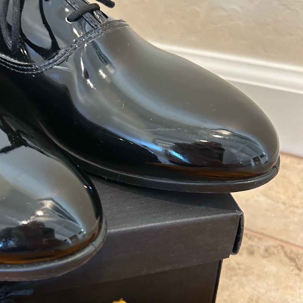 Pierre Cardin Men's Black Patent Leather Dress Shoes - Picture 6 of 10